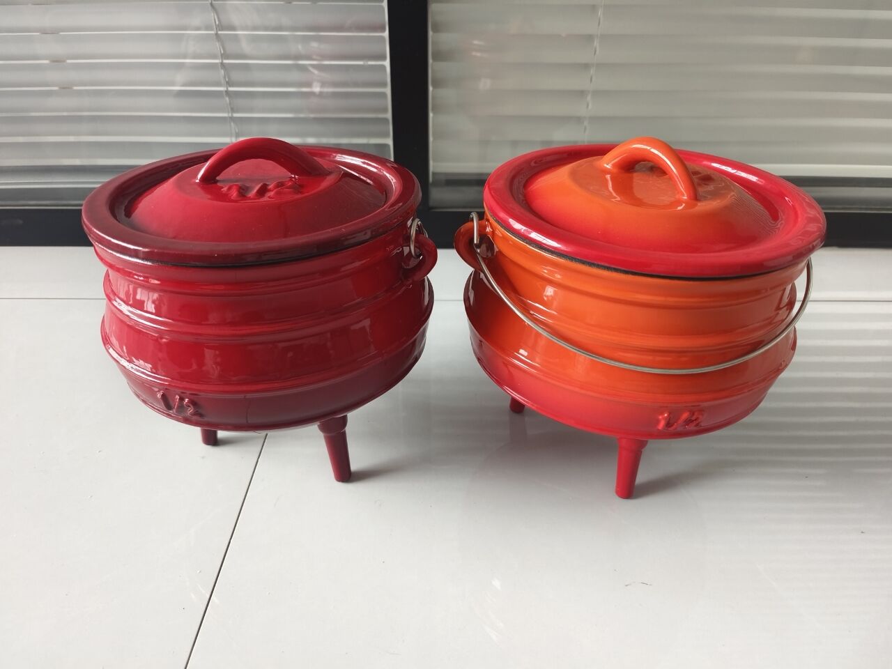 1/2 #   Horno holandés esmalta - Camp Dutch Oven Cast reseña y precio